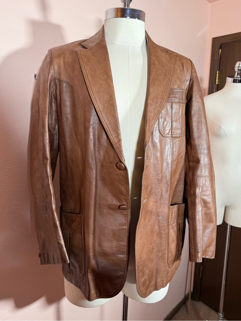 Vintage Mod Brown Leather Hipster western Blazer large sport coat 1970’s